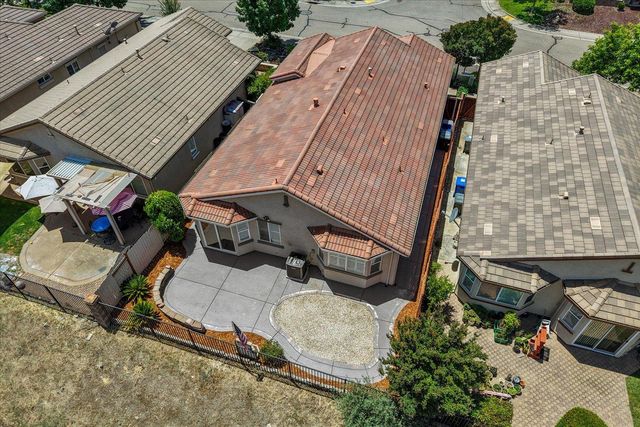 348 Lone Spur Dr, Folsom, CA 95630