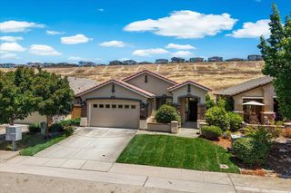 348 Lone Spur Dr, Folsom, CA 95630