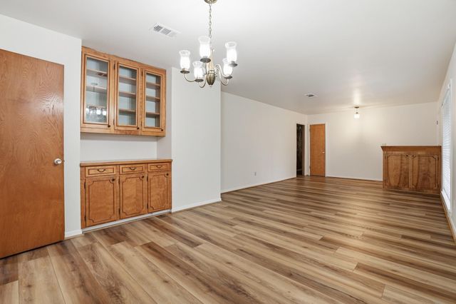 10240 Post Oak Drive, Conroe, TX 77385