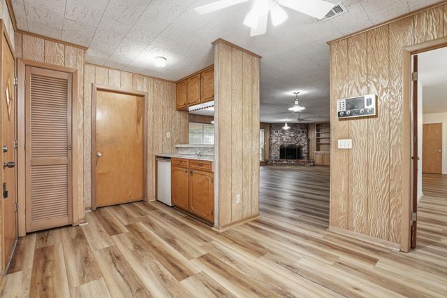 10240 Post Oak Drive, Conroe, TX 77385