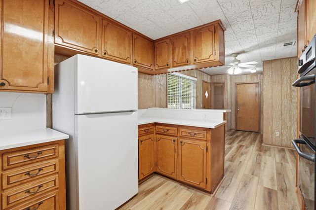 10240 Post Oak Drive, Conroe, TX 77385