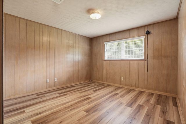 10240 Post Oak Drive, Conroe, TX 77385