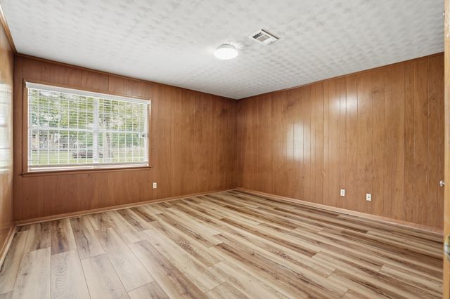 10240 Post Oak Drive, Conroe, TX 77385