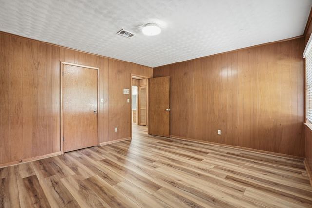 10240 Post Oak Drive, Conroe, TX 77385