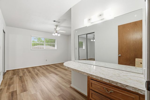 10240 Post Oak Drive, Conroe, TX 77385