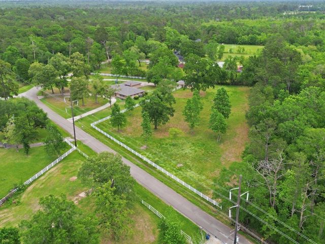 10240 Post Oak Drive, Conroe, TX 77385