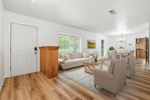 10240 Post Oak Drive, Conroe, TX 77385