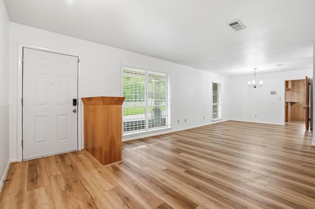 10240 Post Oak Drive, Conroe, TX 77385