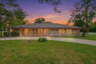 10240 Post Oak Drive, Conroe, TX 77385