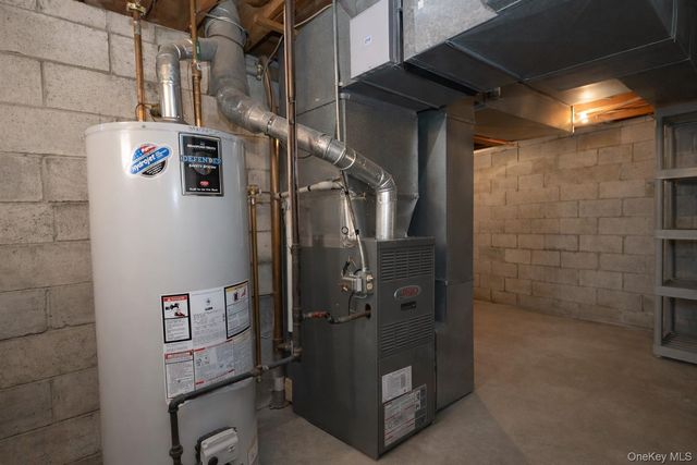 22 Palisades Court, Pomona, NY 10970