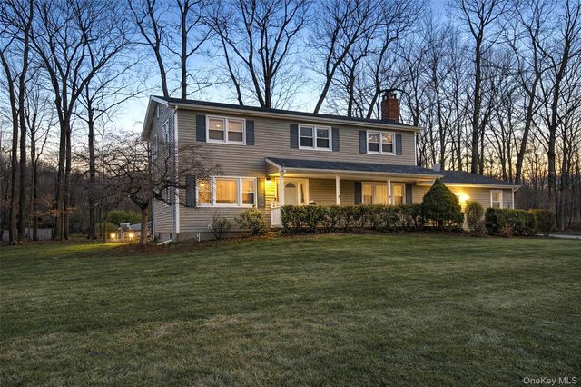 22 Palisades Court, Pomona, NY 10970