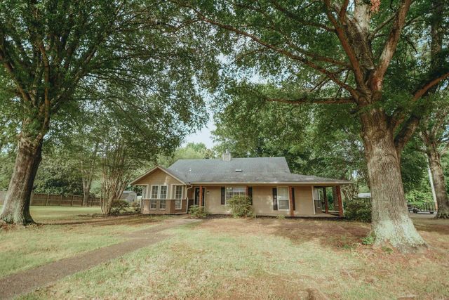 14 Trafalgar Road, Conway, AR 72034