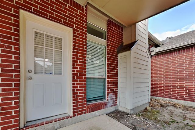 18518 Campers Crest Drive, Humble, TX 77346