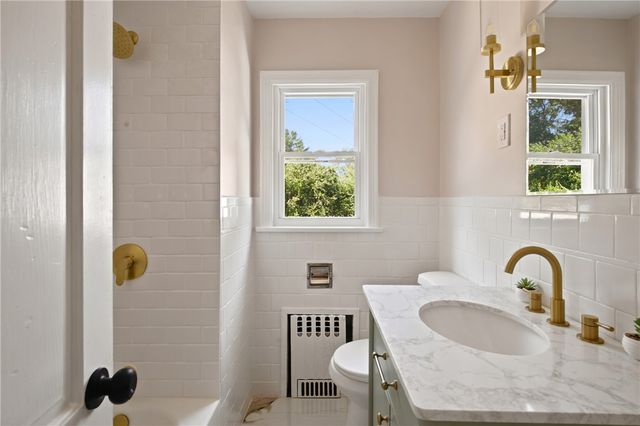 144 Carolina Back Road, Charlestown, RI 02813