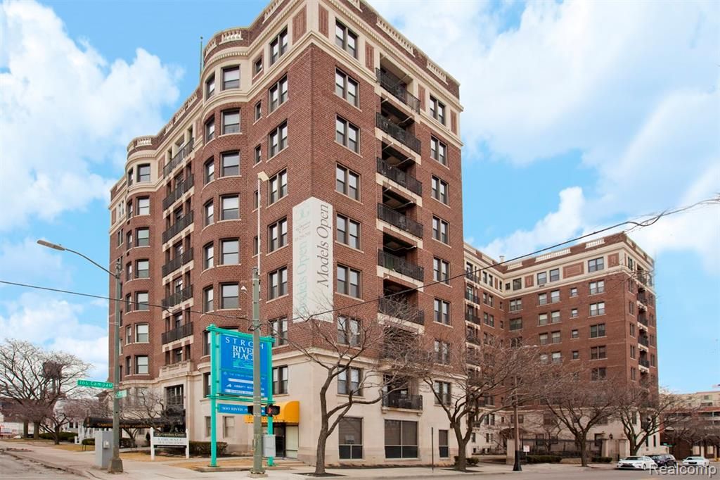 2900 E Jefferson Avenue D702, Detroit, MI 48207