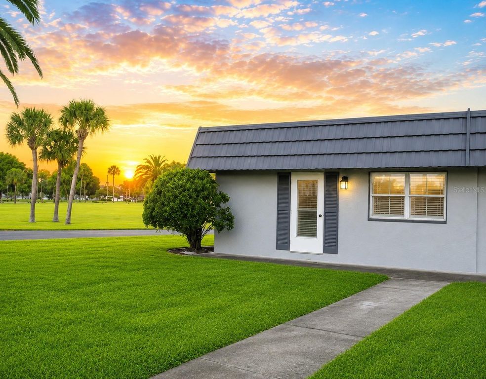 202 BEDFORD TRAIL 97, Sun City Center, FL 33573