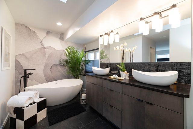 7672 E St Andrews Circle, Portage, MI 49024