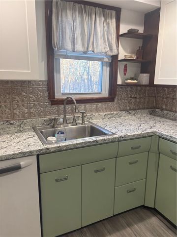 182 Yorktown Road, North Kingstown, RI 02852