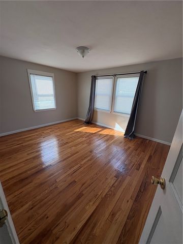 182 Yorktown Road, North Kingstown, RI 02852