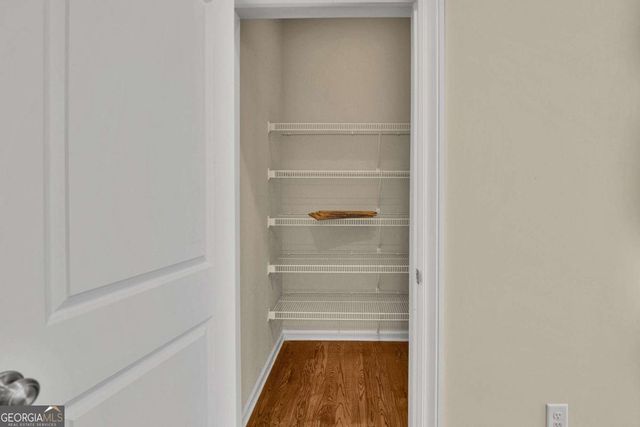 1660 Gilstrap Lane NW, Atlanta, GA 30318