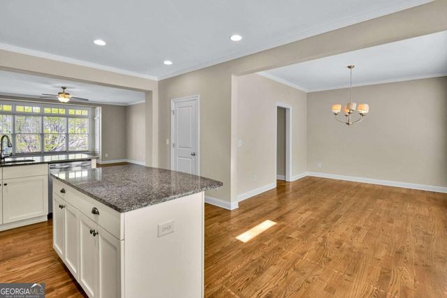 1660 Gilstrap Lane NW, Atlanta, GA 30318