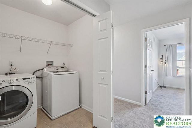 1055 King Way, Upper Macungie Twp, PA 18031