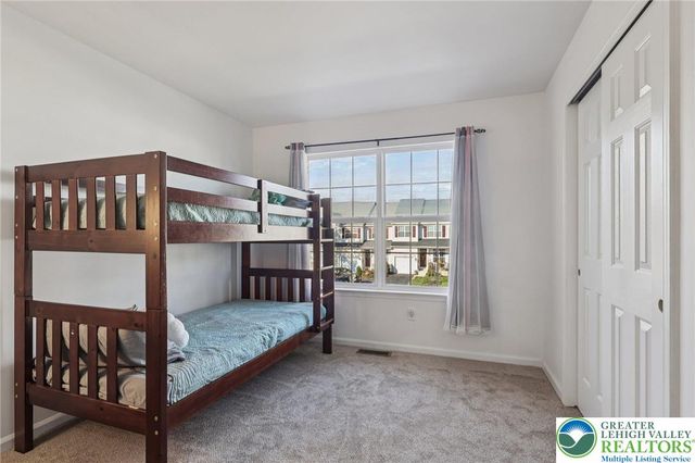 1055 King Way, Upper Macungie Twp, PA 18031