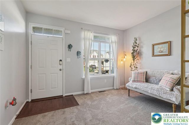 1055 King Way, Upper Macungie Twp, PA 18031