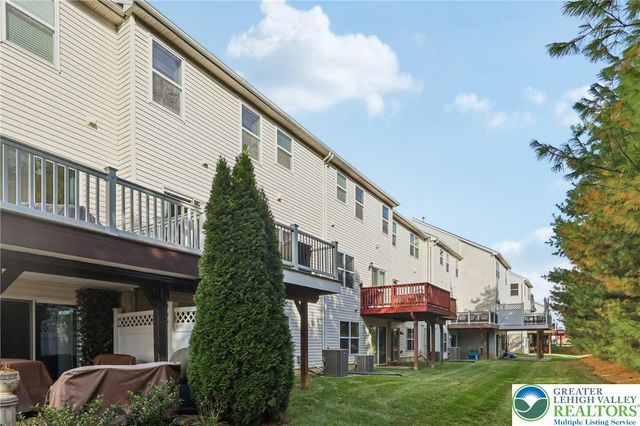 1055 King Way, Upper Macungie Twp, PA 18031