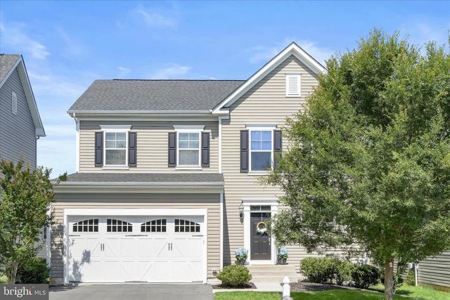 812 PENCOAST DR, Purcellville, VA 20132