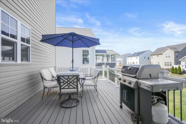812 PENCOAST DR, Purcellville, VA 20132
