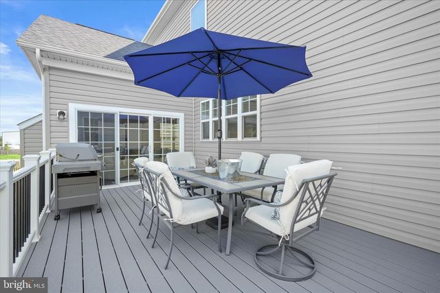 812 PENCOAST DR, Purcellville, VA 20132