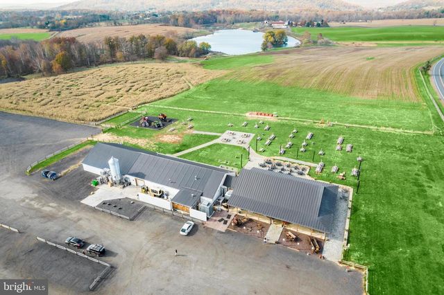 812 PENCOAST DR, Purcellville, VA 20132