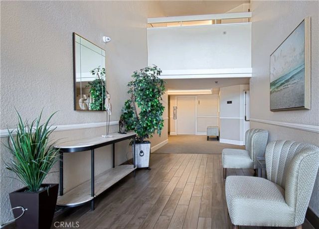 240 Nice Lane 102, Newport Beach, CA 92663
