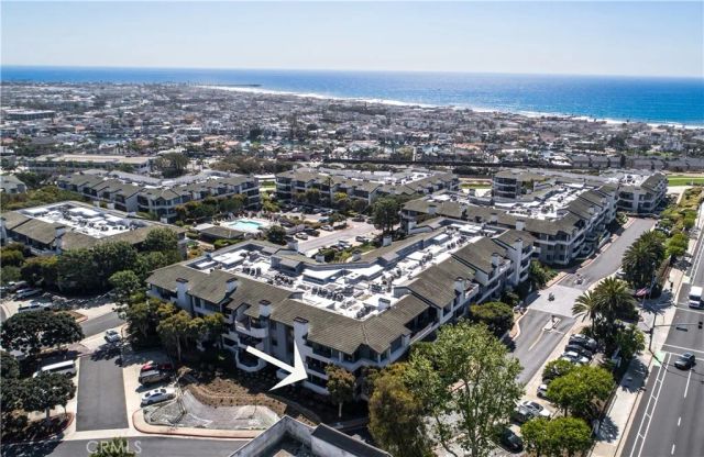240 Nice Lane 102, Newport Beach, CA 92663