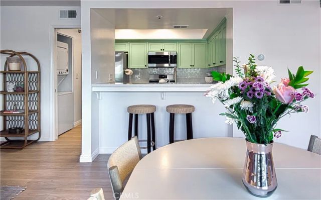 240 Nice Lane 102, Newport Beach, CA 92663