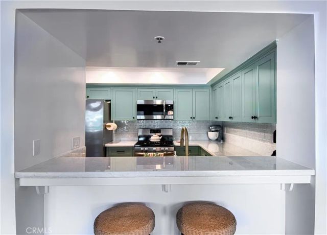 240 Nice Lane 102, Newport Beach, CA 92663