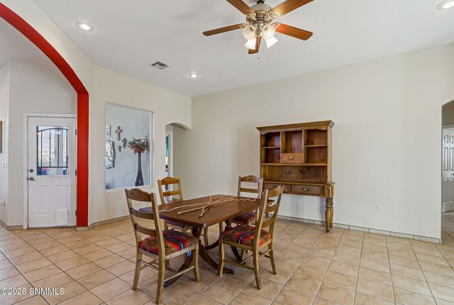 6446 Wagons East Trail, Las Cruces, NM 88012