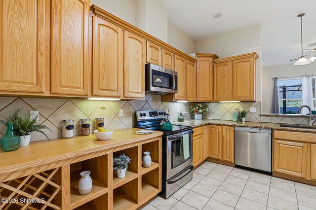 6446 Wagons East Trail, Las Cruces, NM 88012