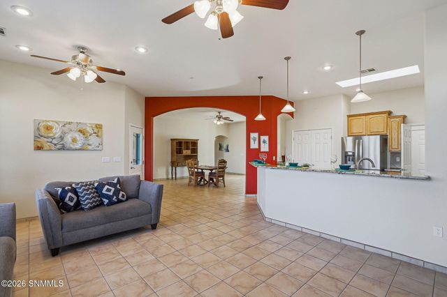 6446 Wagons East Trail, Las Cruces, NM 88012