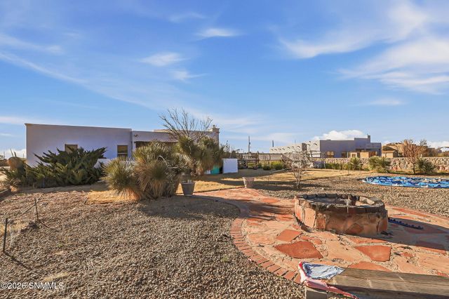 6446 Wagons East Trail, Las Cruces, NM 88012