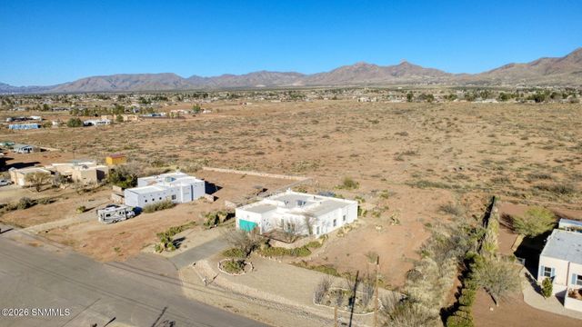 6446 Wagons East Trail, Las Cruces, NM 88012