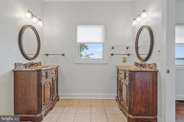365 OVERLOOK DR, Prince Frederick, MD 20678