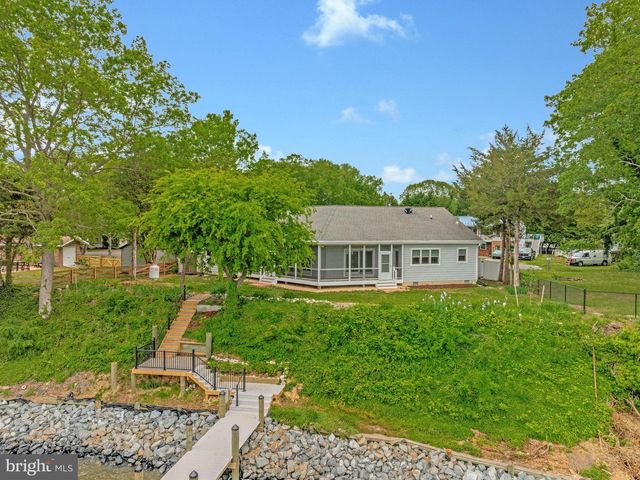365 OVERLOOK DR, Prince Frederick, MD 20678
