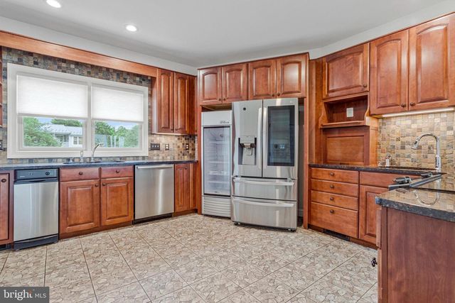 365 OVERLOOK DR, Prince Frederick, MD 20678