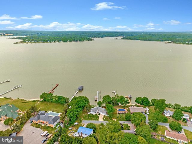 365 OVERLOOK DR, Prince Frederick, MD 20678
