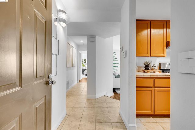 21103 Gary Dr 116E, Hayward, CA 94546