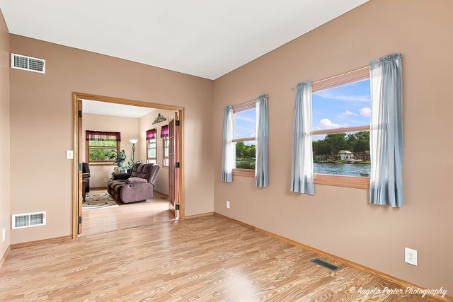 1513 Sunnyside Beach Drive, Johnsburg, IL 60051