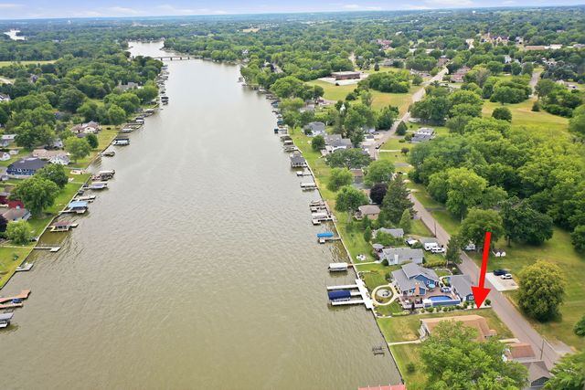 1513 Sunnyside Beach Drive, Johnsburg, IL 60051