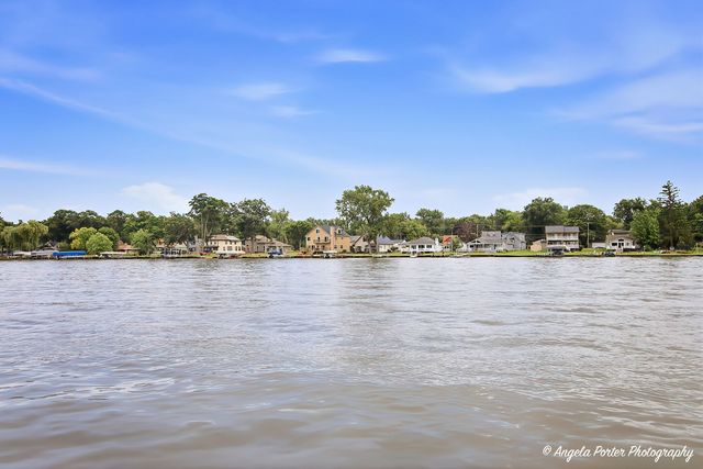 1513 Sunnyside Beach Drive, Johnsburg, IL 60051
